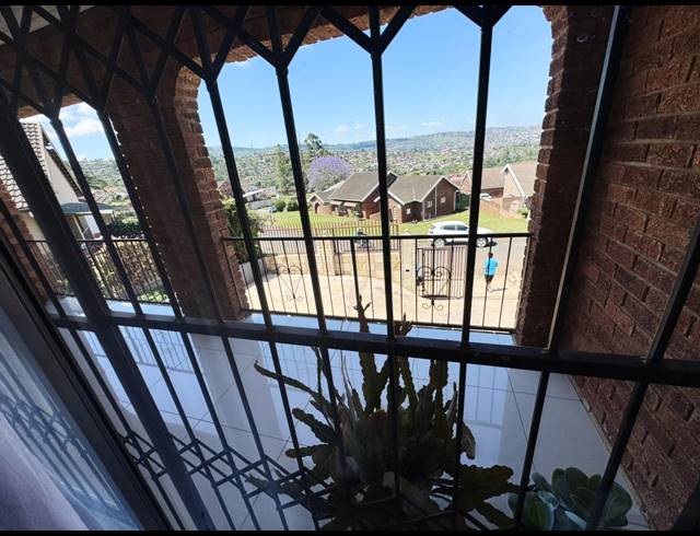 3 BEDROOM FREESTANDING FOR SALE IN LOTUSVILLE